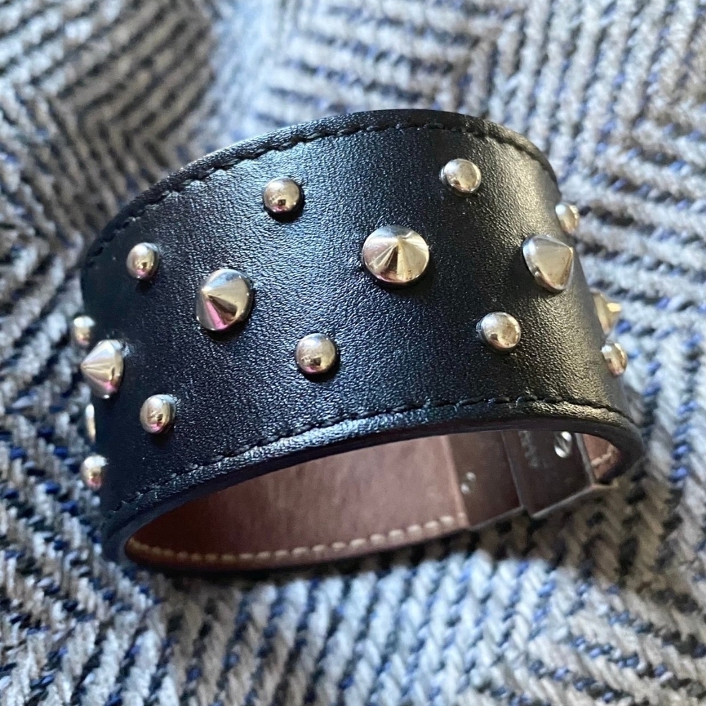 Black Leather Skull Bracelet - Picture 5 of 6